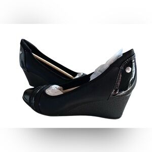 Anne Klein - Women's Tottie Wedge - Size 8M